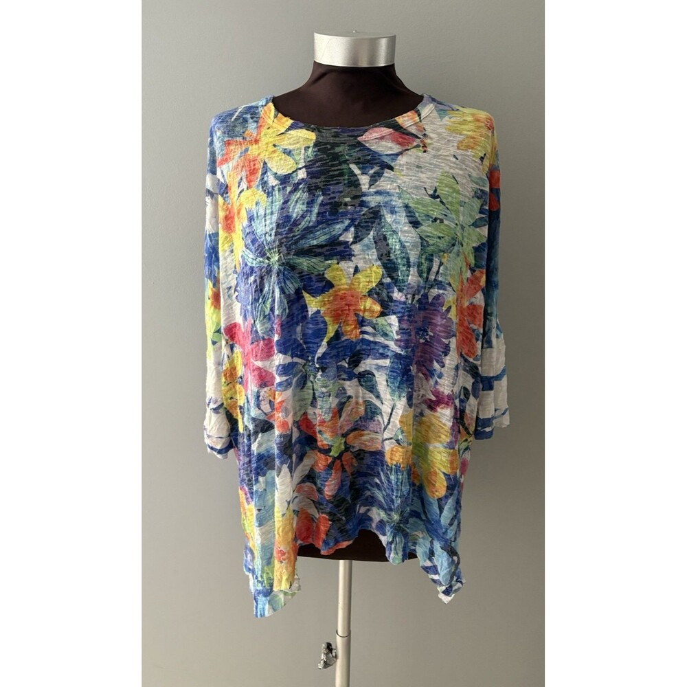 Jess & Jane Top Size L Blue Floral Art Tissue Lightweight Oversize Sharkbite